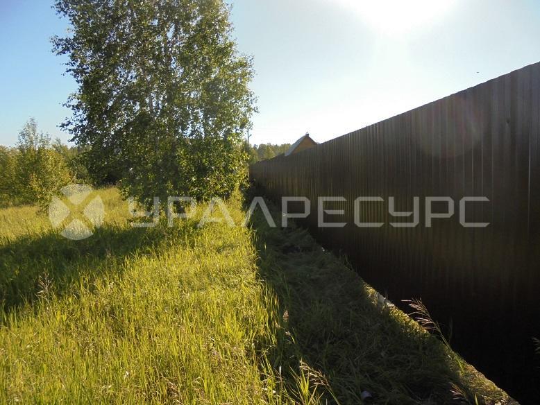 Забор из профлиста в д. Верхнее Дуброво